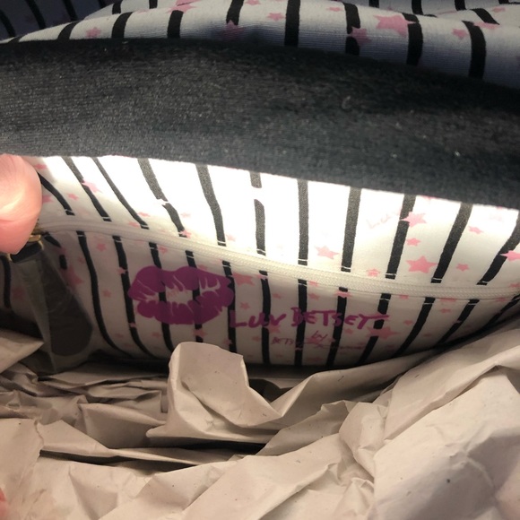 Betsey Johnson Canvas Quilted Cat Backpack - Picture 6 of 7